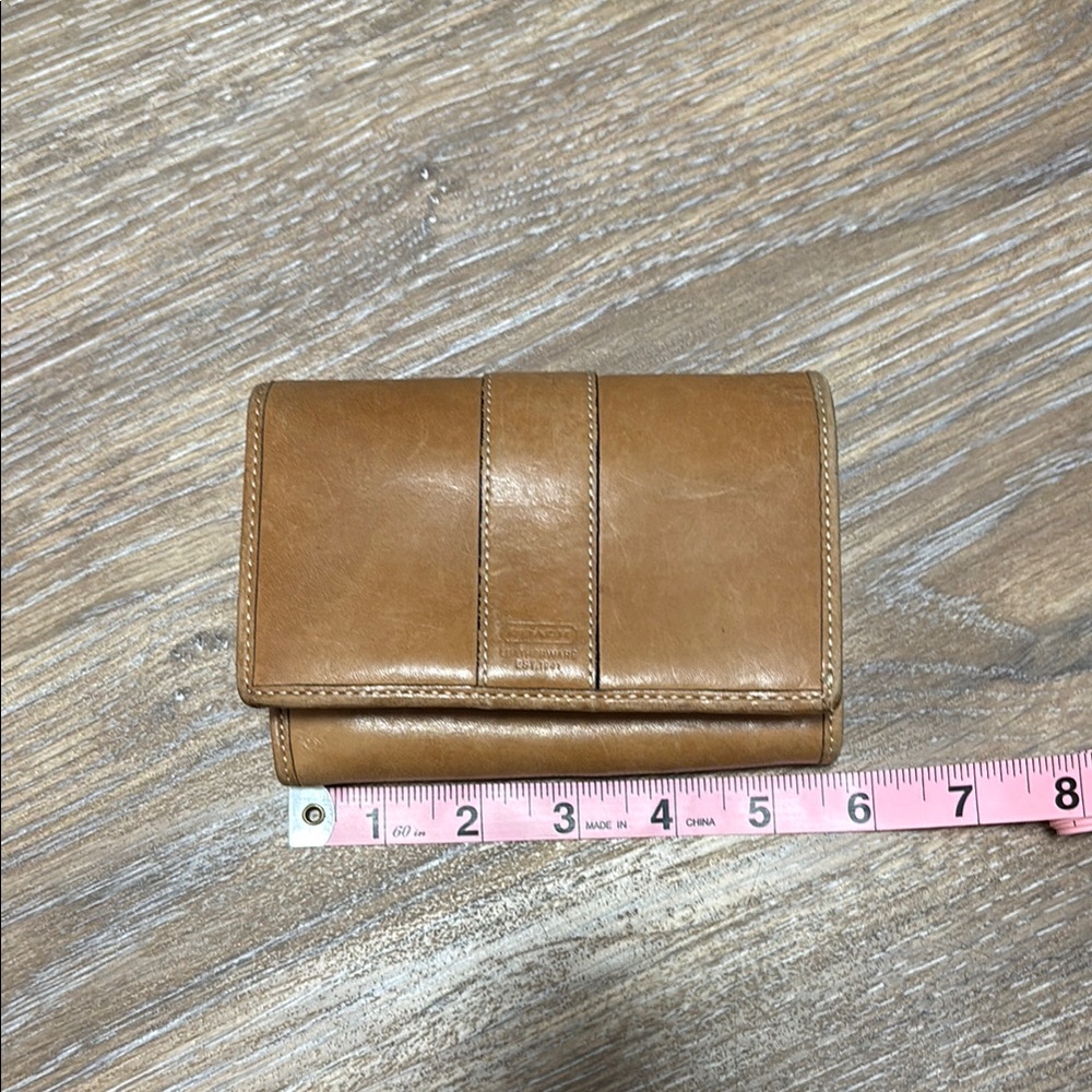 Coach Tan Leather Wallet Classic Design